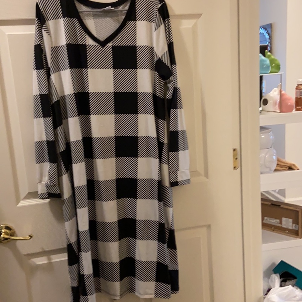 Lularoe lot size XL